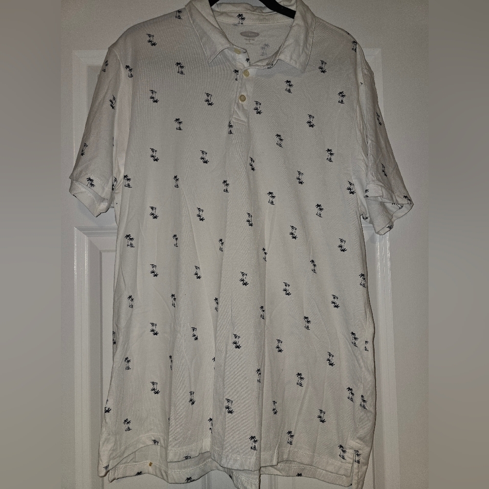 Old Navy White Polo with Palm Tree Design